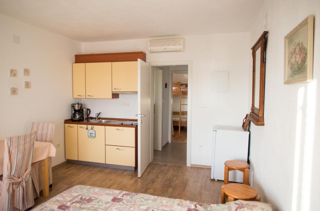 Milica Garden Διαμέρισμα Prvic Sepurine Εξωτερικό φωτογραφία